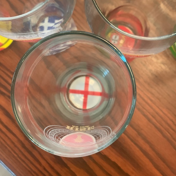 Soccer Flag Budweiser Beer Collector Pint Glasses - Picture 4 of 6